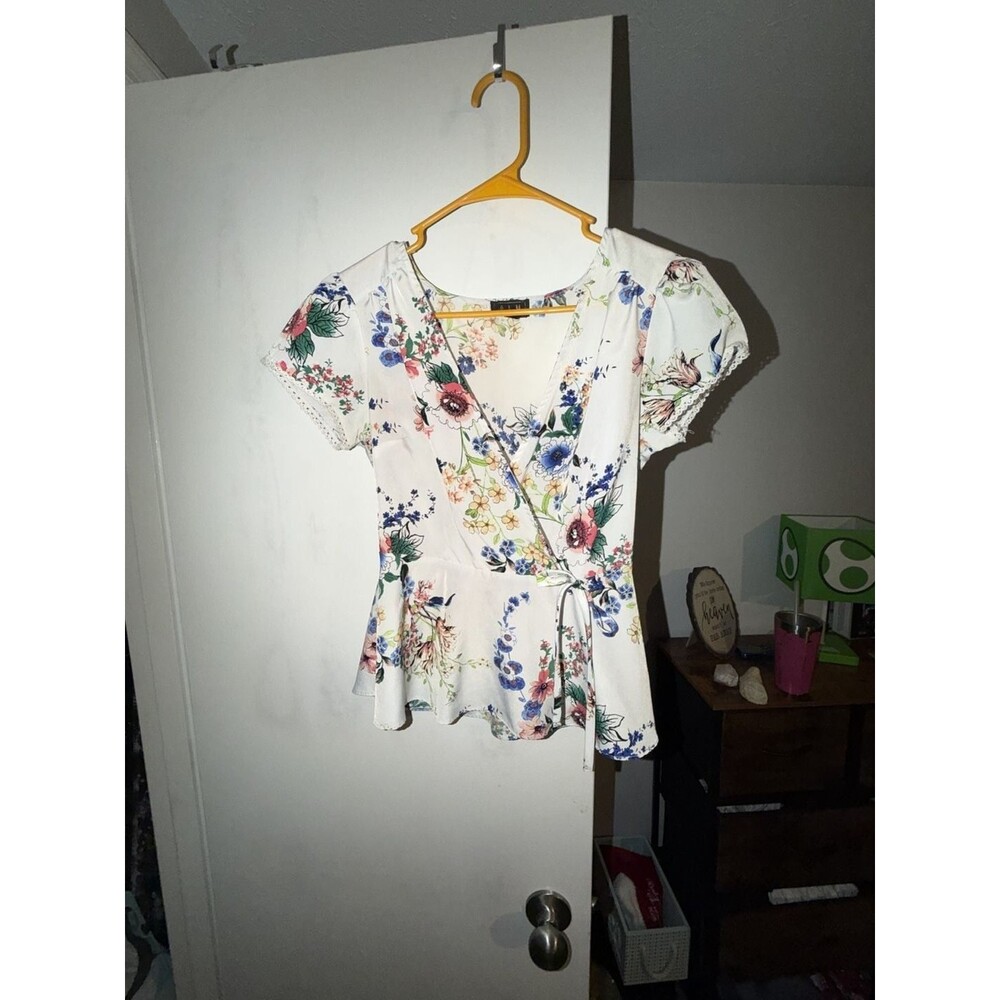 OLM Floral Print Short Sleeve Wrap Peplum Blouse MEDIUM
